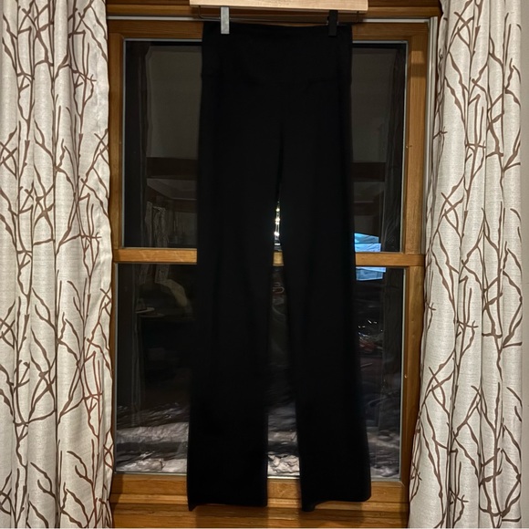 Danskin Classic Black straight leg Leggings - Picture 4 of 7